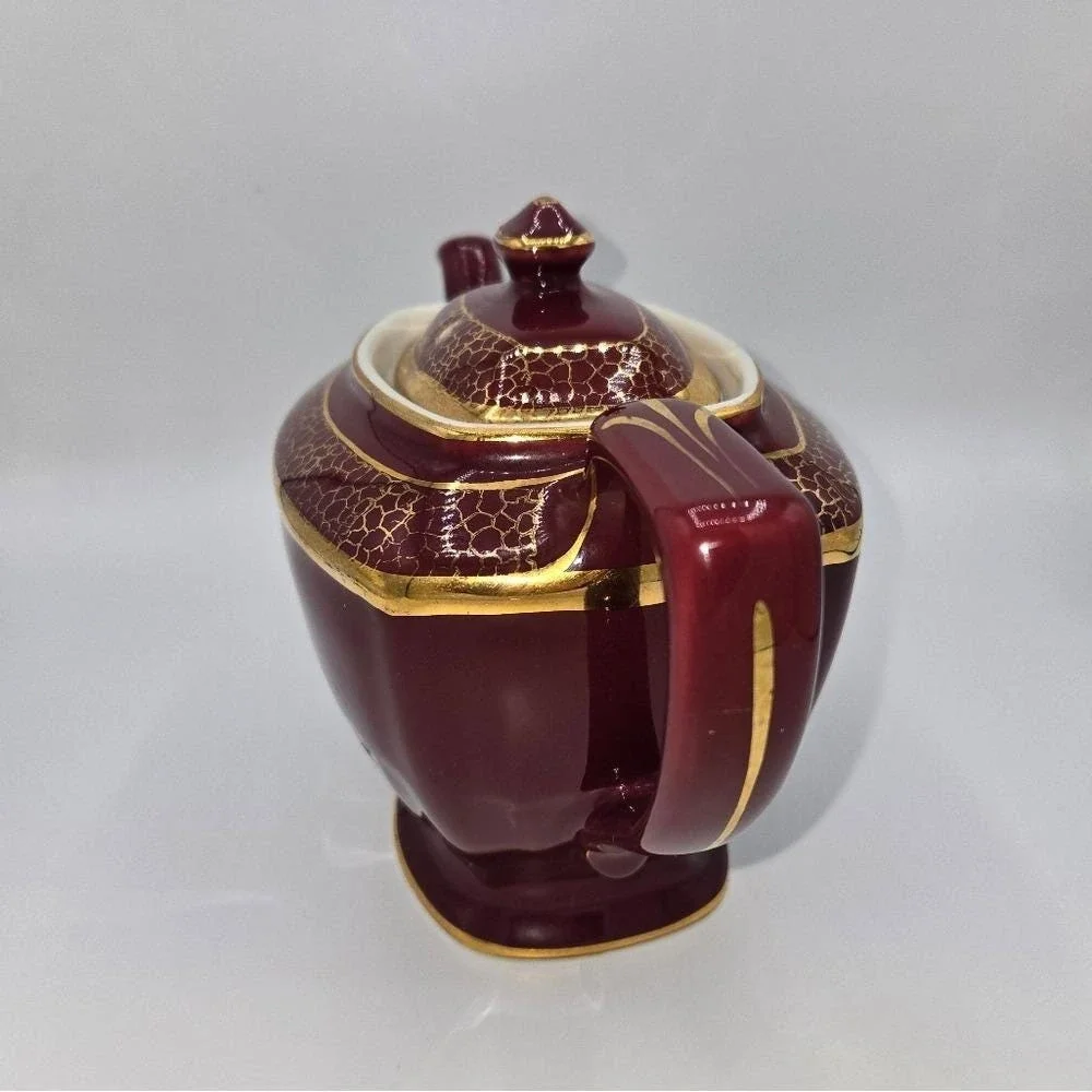 Vintage Hall China Maroon‎ Gold Crackle Teapot 0113 6 Cup Ceramic Made in USA